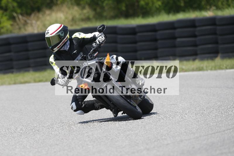 Archiv-2025/27 12.06.2025 Ducati Schweiz Trackday Warmup  ADR/gruen-vert/29